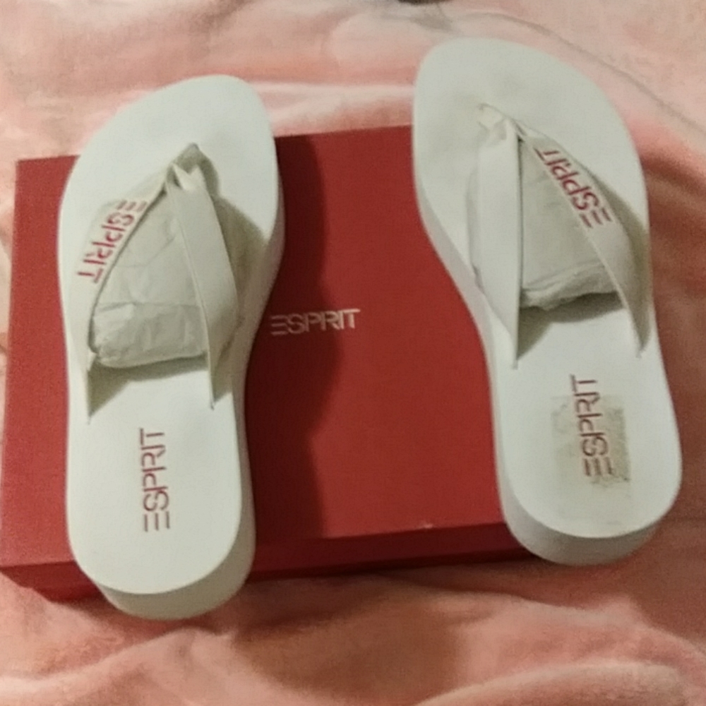 Thongs shoes